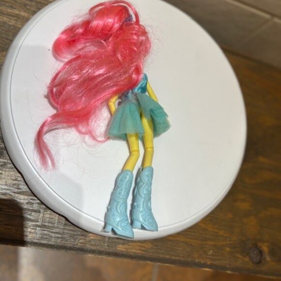 Fluttershy My Little Pony Equestria Girls Fashion Doll MLP Hasbro 2012 9" - Picture 5 of 8